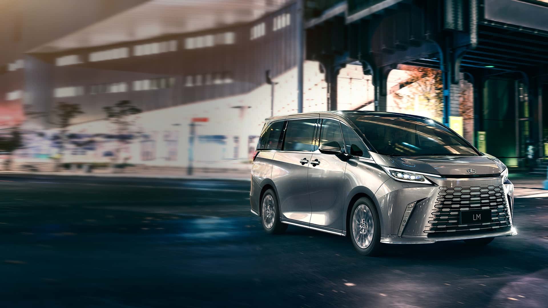 Lexus LM