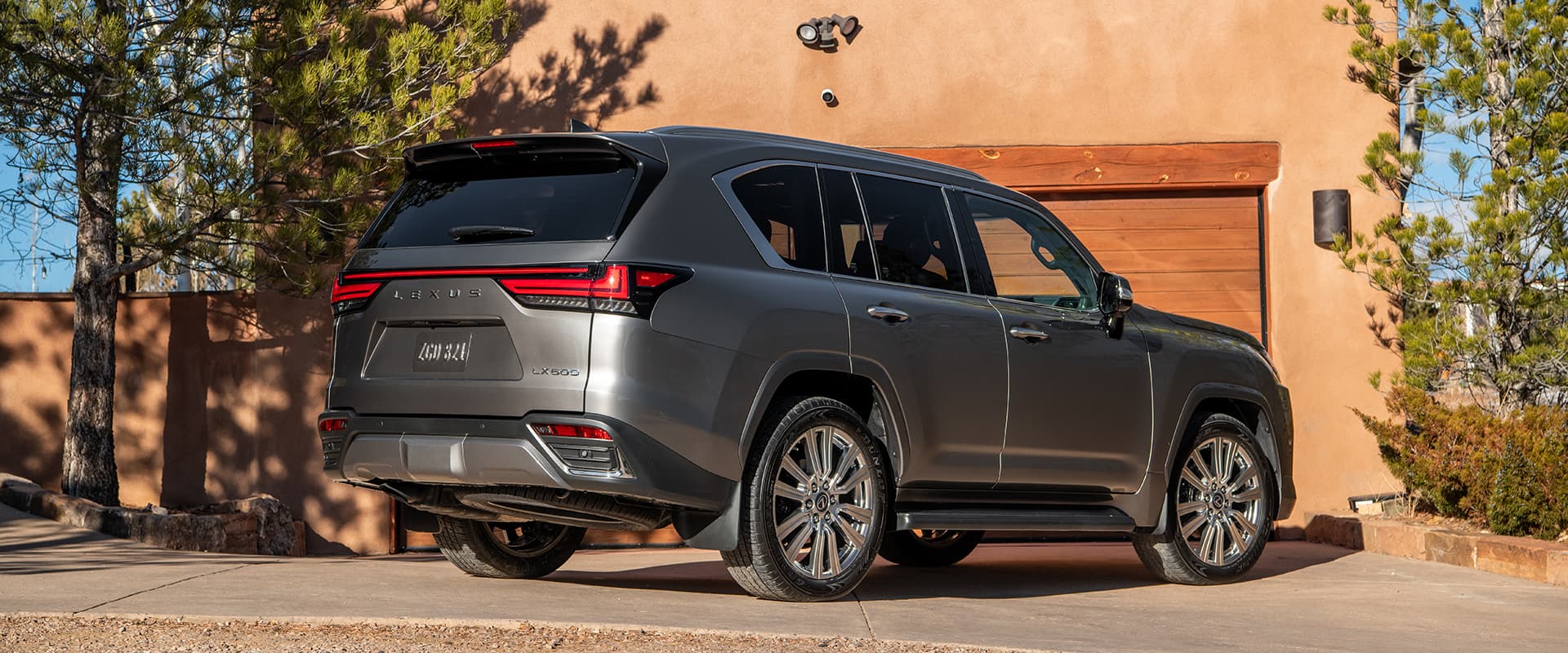 Lexus LX Exterior